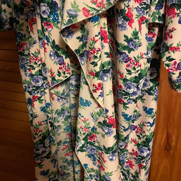 L lularoe floral kimono - Picture 2 of 3